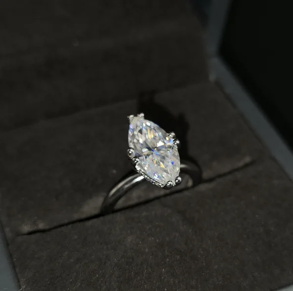4CWT Moissanite 8-prong marquise cut set in solid S925 sterling silver. - Picture 4 of 11